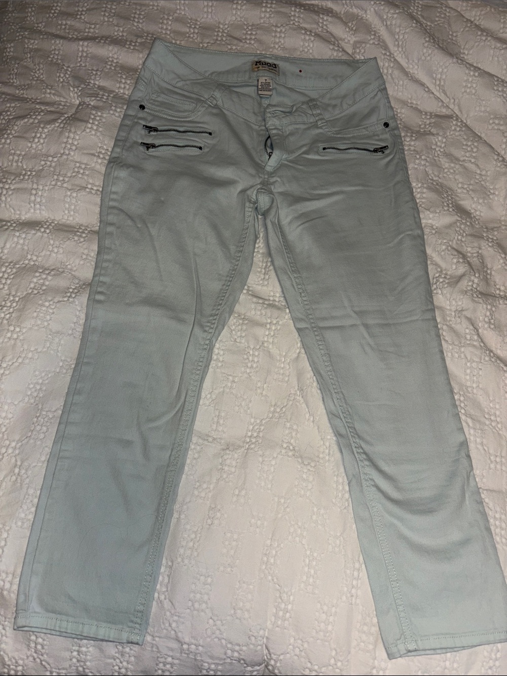 Mudd Light Mint Cropped Ankle Pants with Zip Pockets